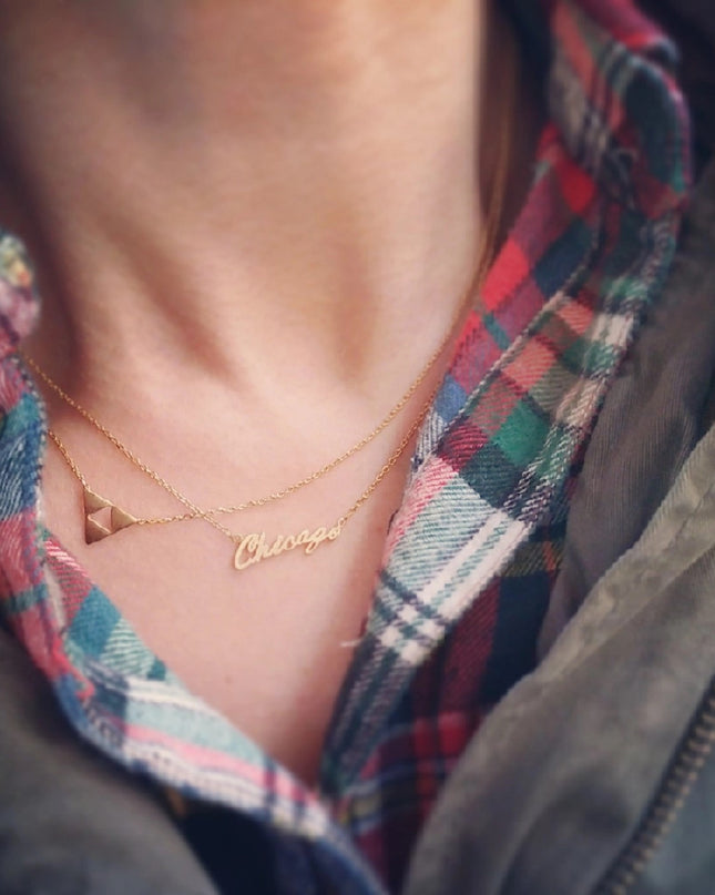 Chicago Script Necklace Gold