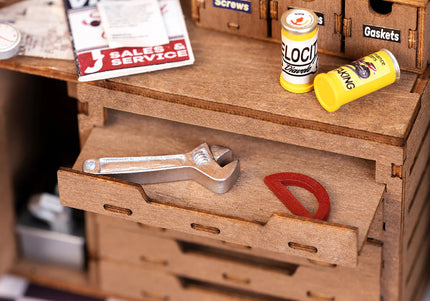 DIY Garage Workshop Miniature House