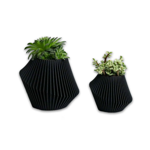 Disc Planter and Passive Diffuser in Black